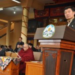 Kalon Tripa Dr. Lobsang Sangay hablando en la función en Dharamsala