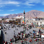 una vista de la ciudad vieja de Lhasa