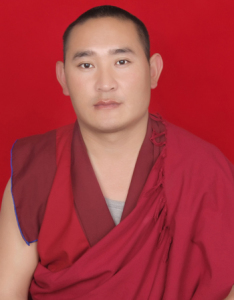Escritor y activista tibetano Lhaden. (Archivo / TCHRD)