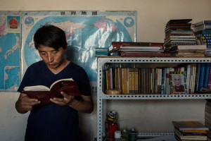 Tashi Wangchuk, en su casa en Yushu, China, el pasado julio