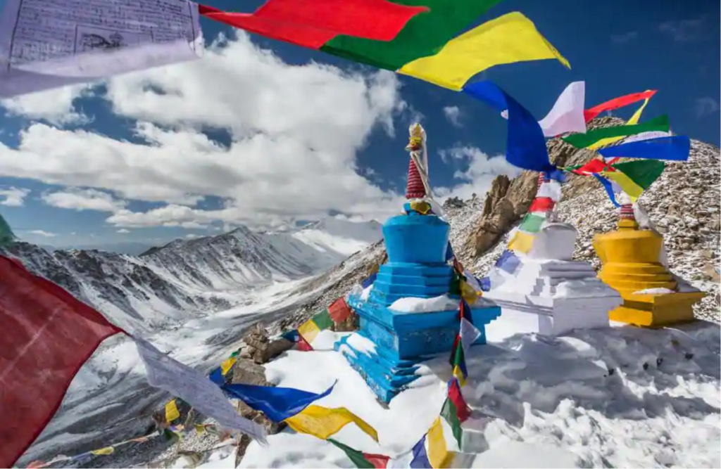 Prayer flags and stupas in the eastern Himalayas. (Shutterstock)