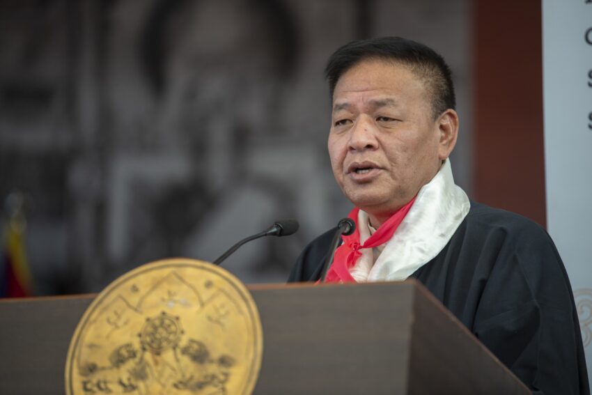 Declaração de Kashag sobre o 75º aniversário da ascensão de Sua Santidade o Grande 14º Dalai Lama à liderança espiritual e temporal da grande nação do Tibete.